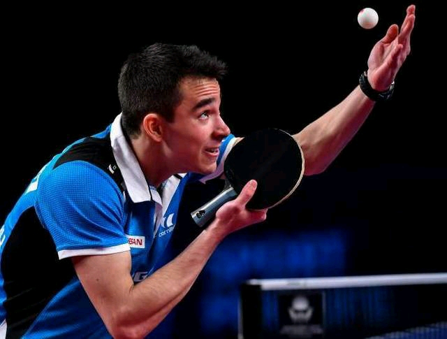 犀利的扣杀 犀利的扣杀