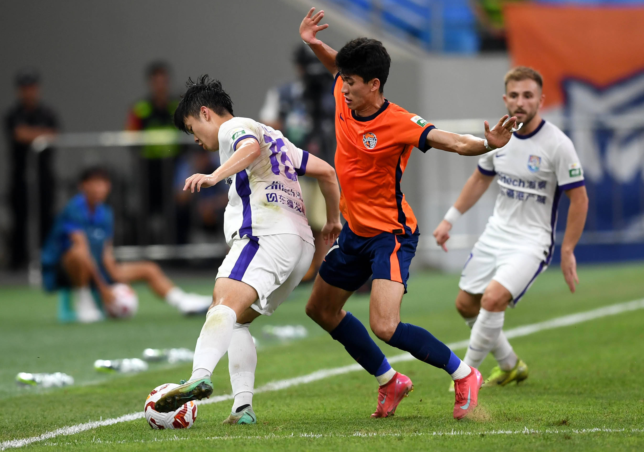 中显得愿意 中显得愿意